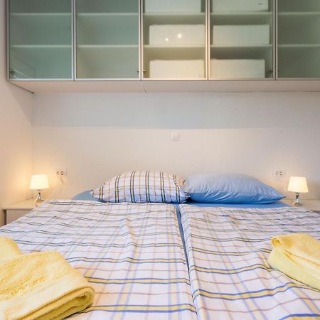 Hoplite 2Br Apartment With Free Parking Задар Екстериор снимка